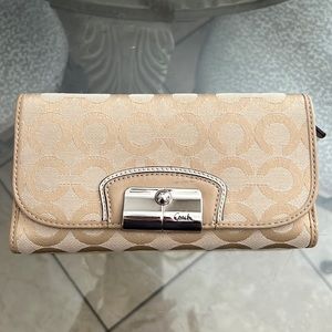 Coach wallet
